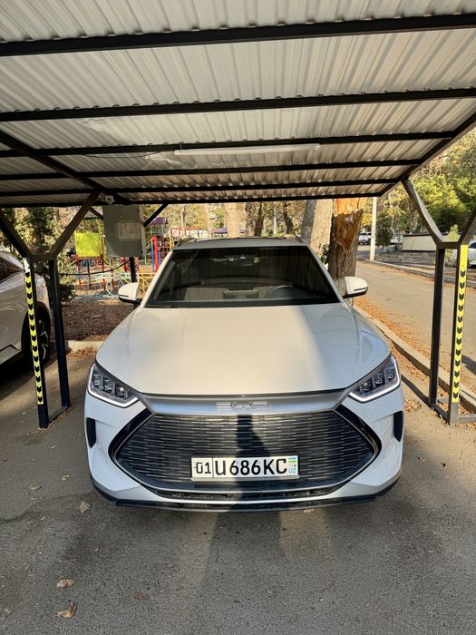 BYD Song Plus ( 1 позиция )  gibrid 2023 года идеальная машина