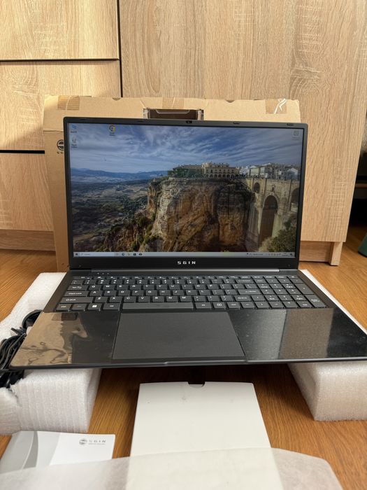 Laptop SGIN M17 - 17.3”