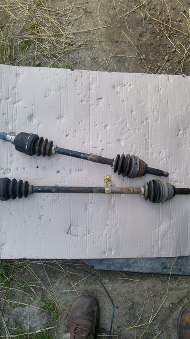 Piese matiz din dezmembrări.