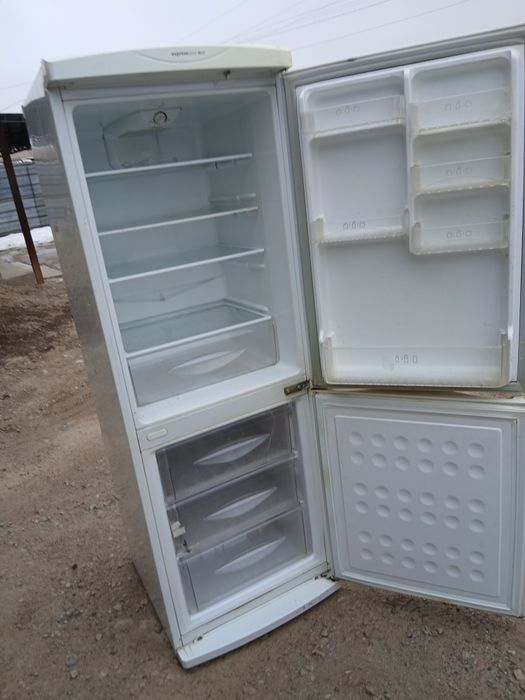 Холодильник с доставкой.