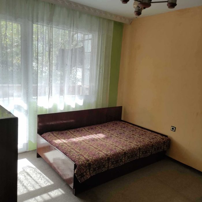 Дава се под наем Тристаен апартамент в Шумен, 5-ти полк - 65 кв.м за 204 € - Снимка #6