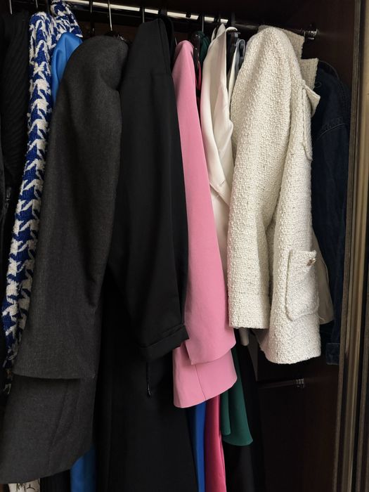 Продам платья, пиджаки