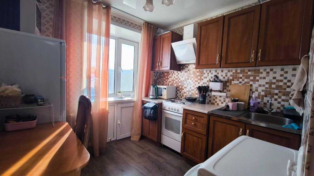 ХПродам 2-х ком по Абая