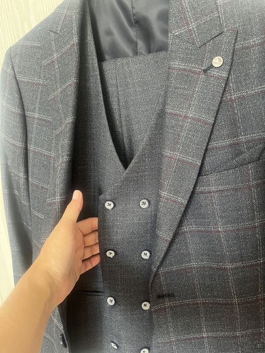 шикарный костюм тройка