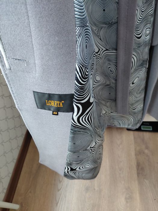 Продам пальто осень ,весна