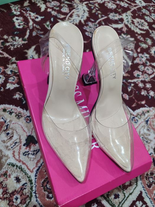 Tufli 37 razmer yengide