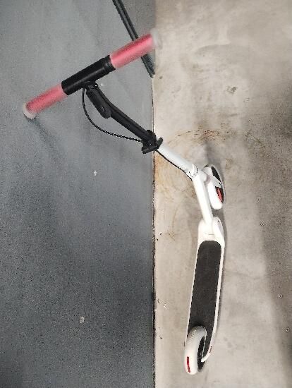 Trotinetă M900 Gri selenar și roșu Copii - produs resigilat Decathlon