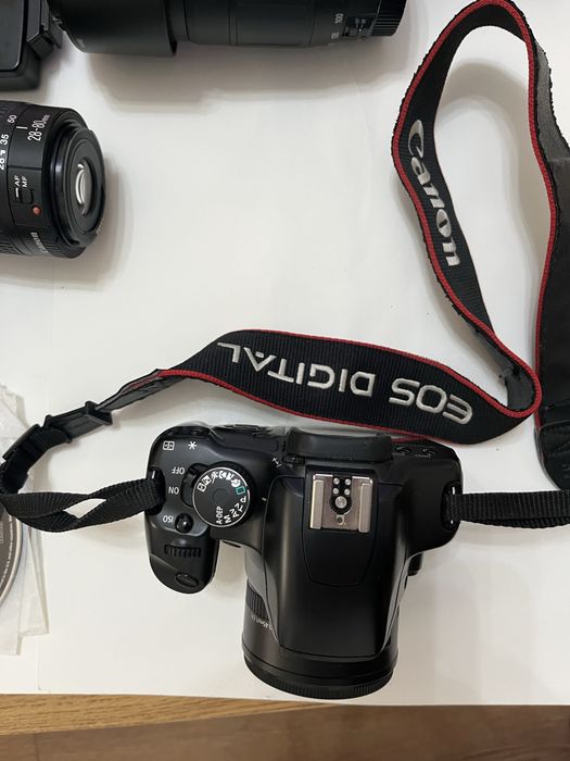 Aparat foto profesional Canon EOS Rebel XSi cu tot setul!