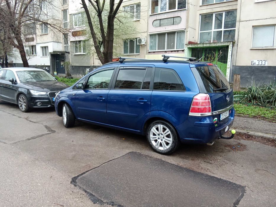 Опел Зафира 2.2 6-ск 150кс