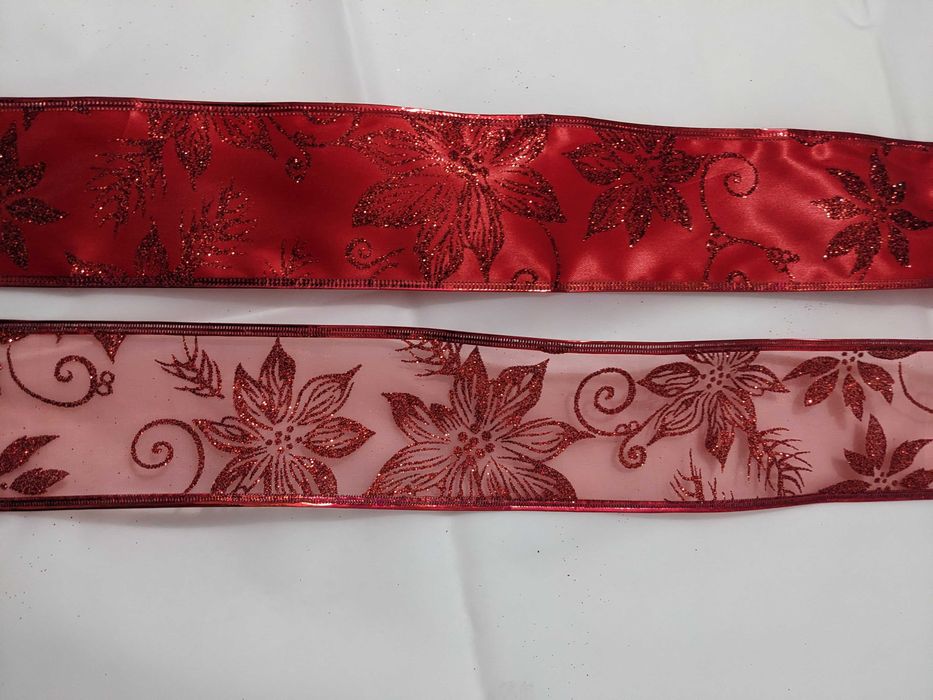 Set Craciun culoare rosie (globuri, beteala, margele), stare buna