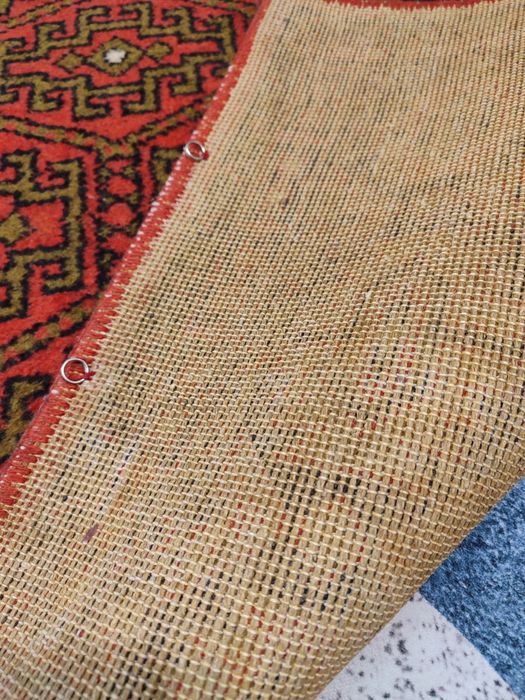 Продам ковер СССР 190×137