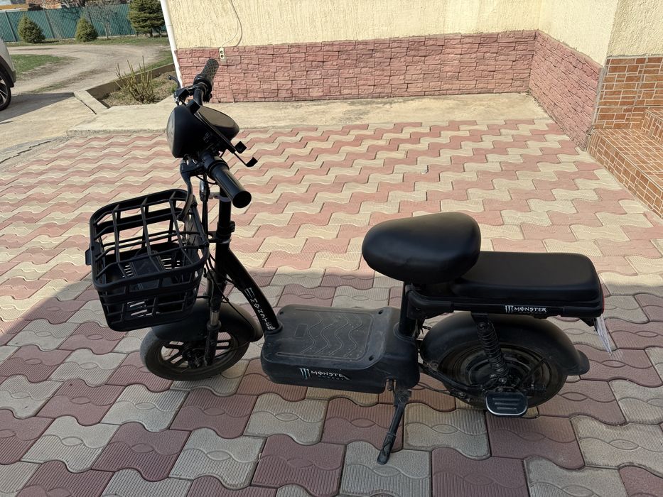 Продается электросамокат в отличном состоянии