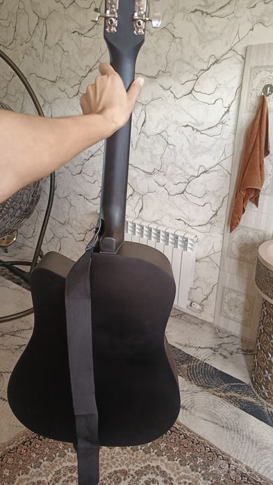 Yap yangi gitara