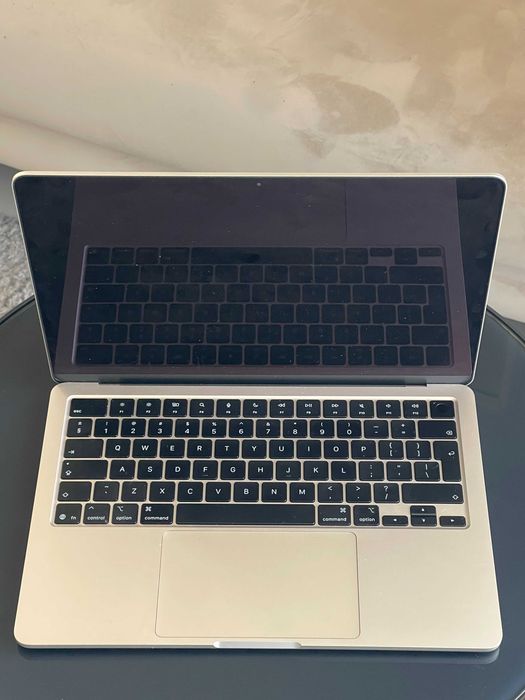 Macbook Air 13 2025