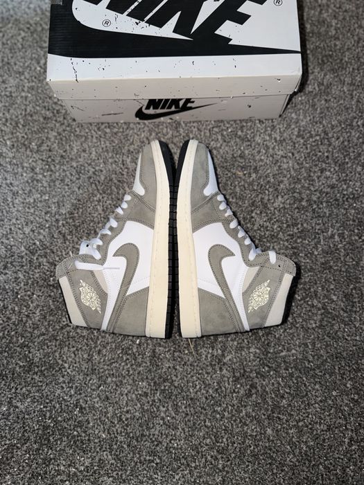 Air Jordan 1 (40-45)
