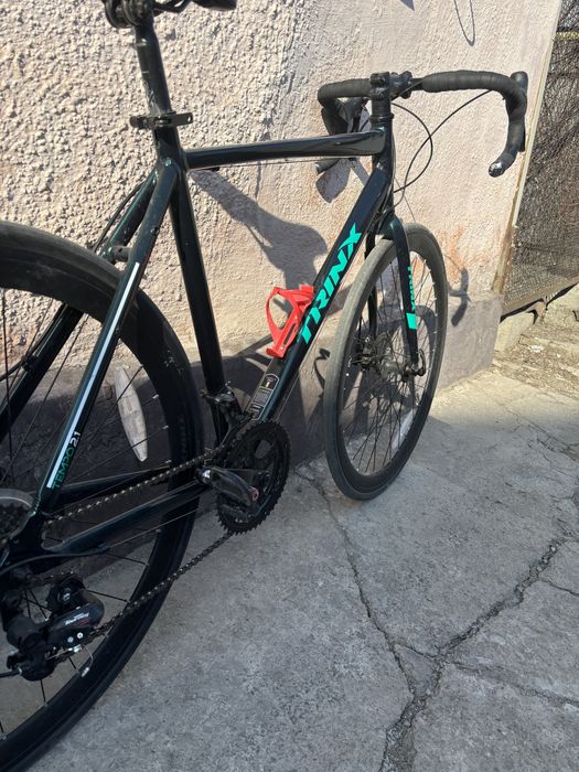 Шоссейный велосипед trinx tempo 2.1