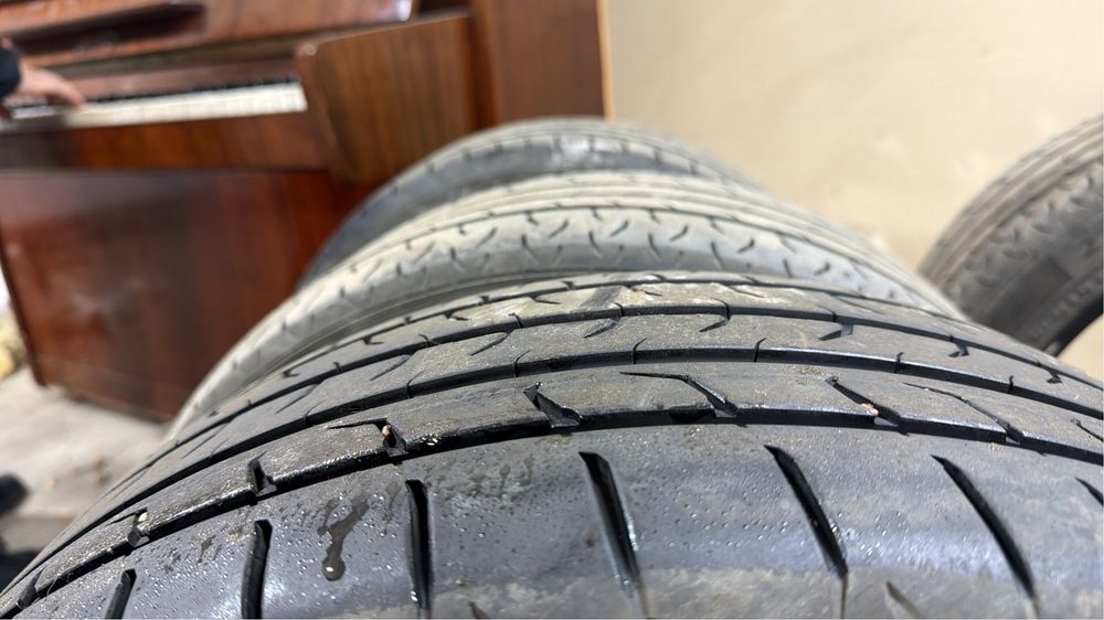 Шины летние Continental 235/45/18