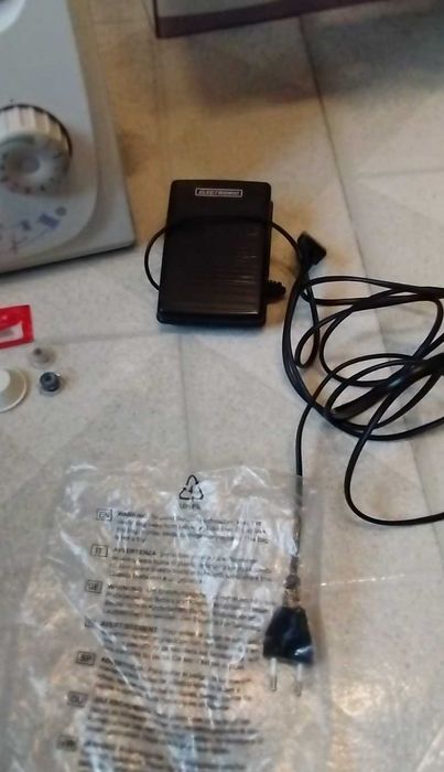 Продавам нова шевна машина Singer Smart II