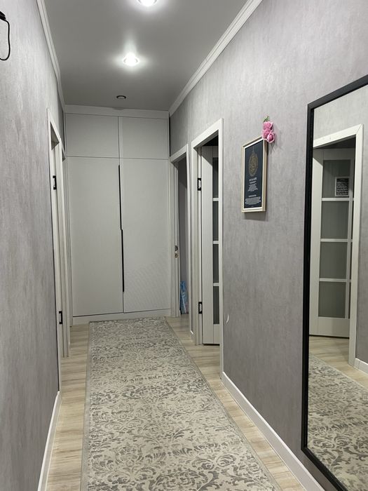 Продается 4 комн квартира