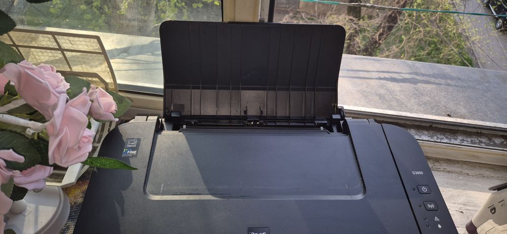 Продам цветной принтер сканер