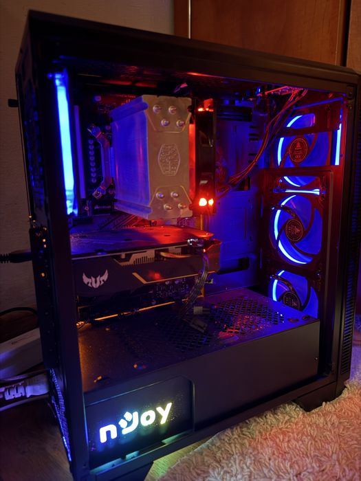 PC Gaming / Workstation i7-9700K + GTX 1650 4GB + 32GB RAM DDR4 + MONITOR