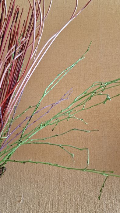 Ваза плетёная для цветов.