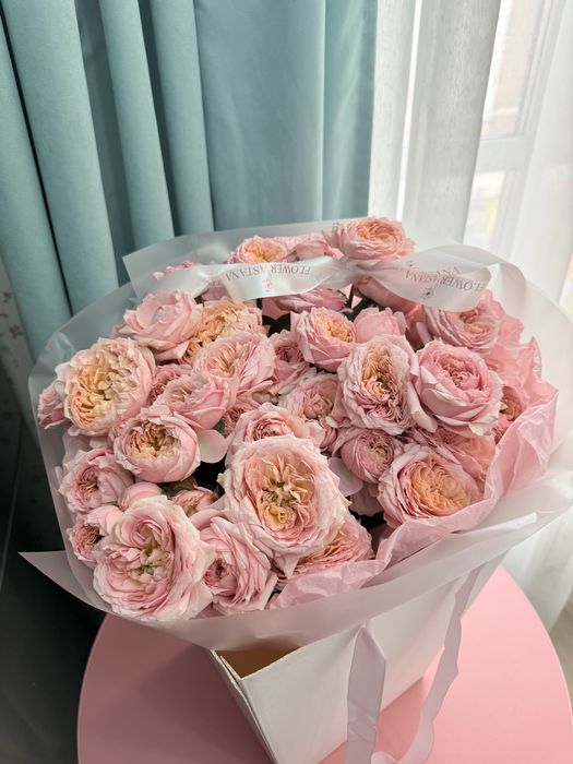 Продам букет пионовидных роз