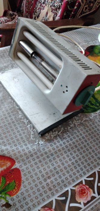 Продам ультрафиолетовую лампу