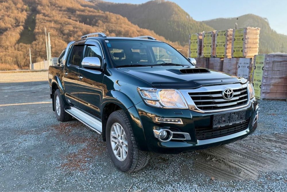 Toyota hilux 3.0/171 cp ! Invincible