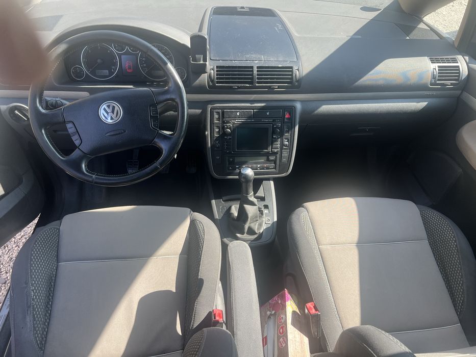 Vw saran  2.0tdy 2009