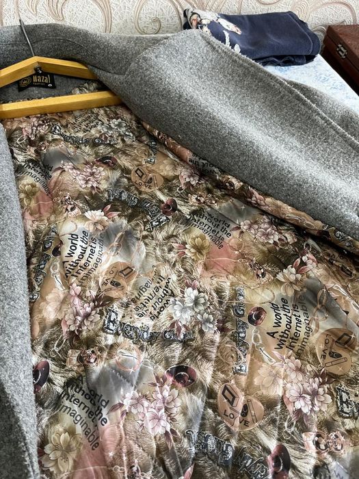 Продам пальто драповое