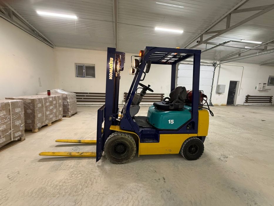 Вилочный погрузчик KOMATSU