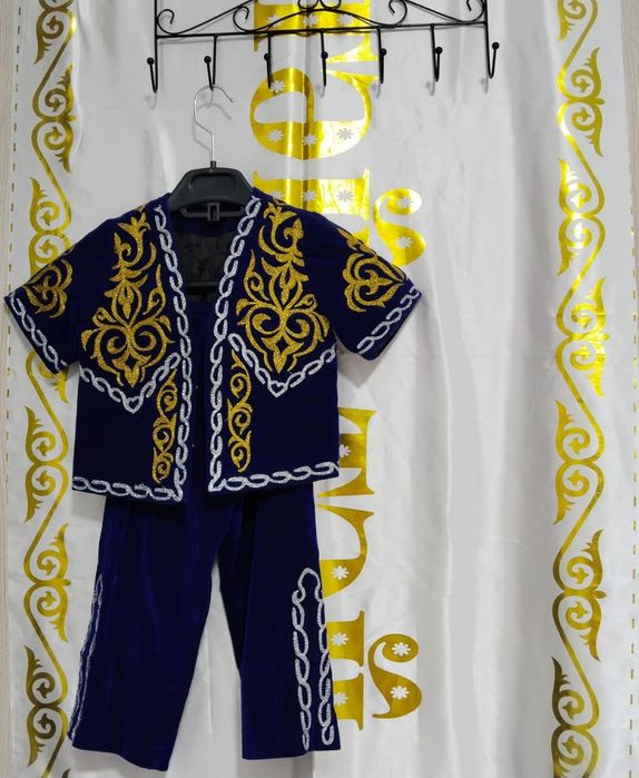 Тұсаукесер тәй-тәй, костюм