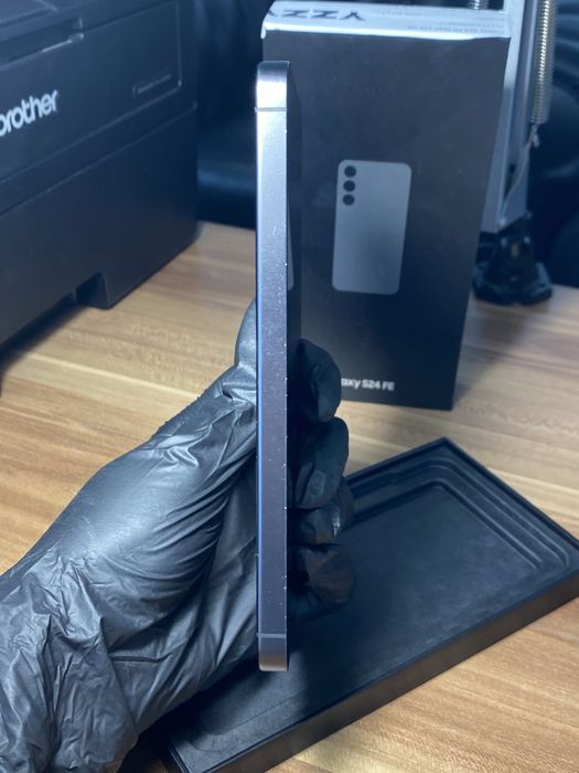 Samsung S24 FE, 128 GB, Graphite, Foarte bun, Cod produs: 4817