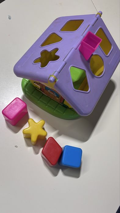 Продам развивающие игрушки