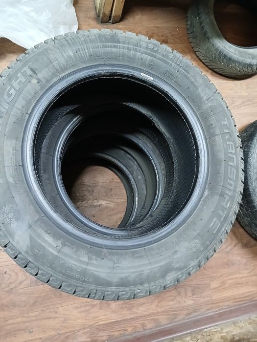 Продам зимнее резины комплект
