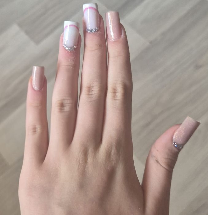 Unghii cu gel si oja semipermanenta