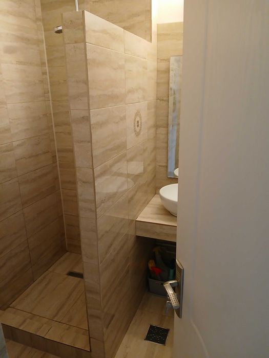 Inchiriez garsoniera renovata,complet utilata