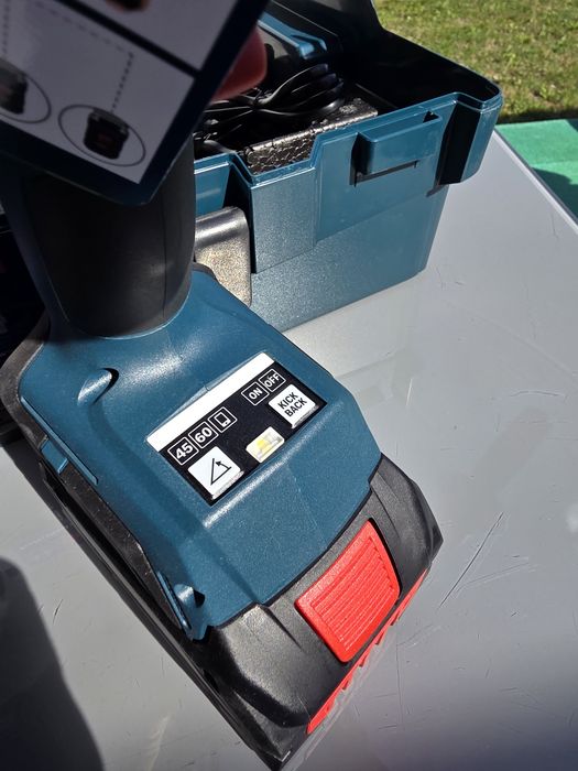 Autofiletanta Bosch masina de însurubat GSB 18V-150c
