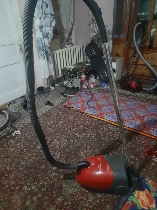 Продам пылесос лж