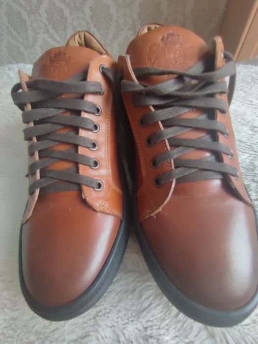 Кожаные ботинки 42