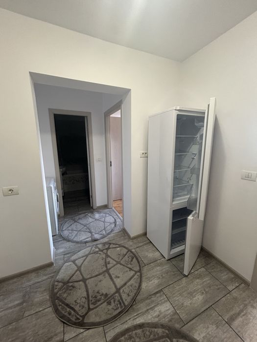 Inchiriez apartament cu 2 camere la Sinaia