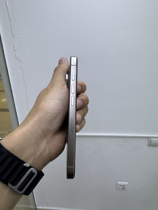 Продается Iphone 15 pro