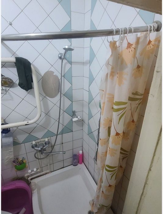 Хама метро продаются.