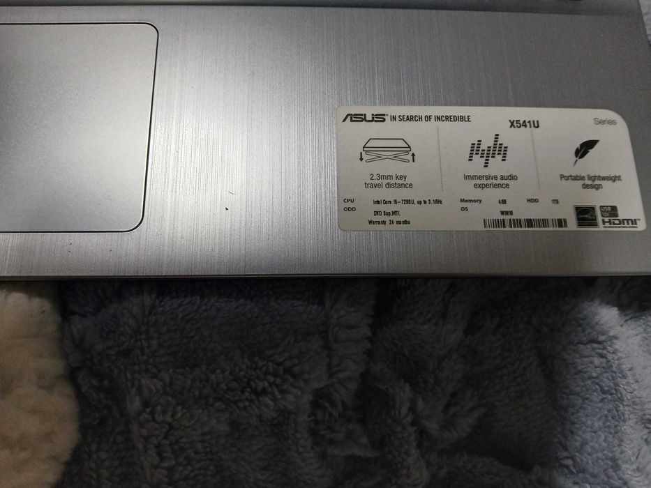 Laptop ASUS VivoBook Max X541U Intel i5 Gen 7 1TB Stocare