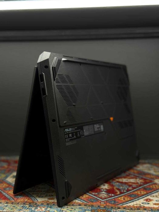 ASUS TUF A16 R9-8940HX/D5-16G/512G/ 16" 2.5K WQXGA 165Hz RTX5070
