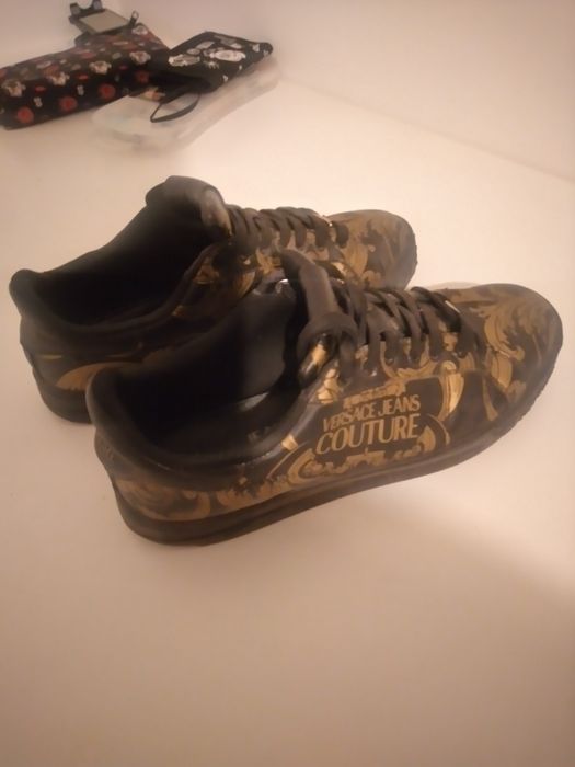 Adidasi originali Versace