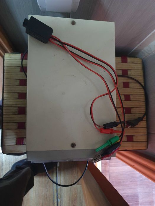 Блок питатания лабораторный