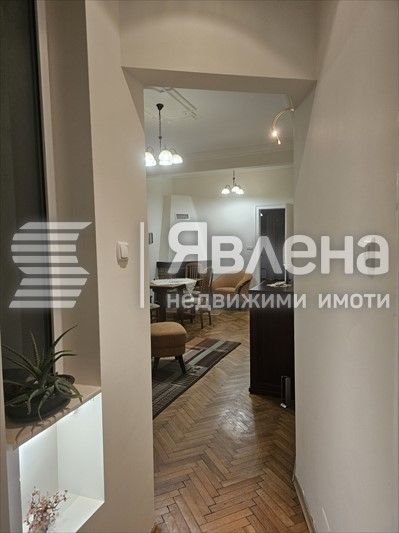 Дава се под наем Двустаен апартамент в София, Център - 82 кв.м за 650 € - Снимка #3