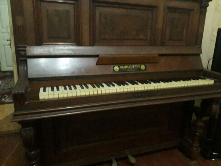 Антиквариат пианино